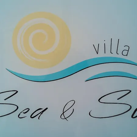 Отель Sea & Sun Villa Камари
